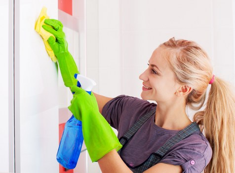 Professional end of tenancy cleaning in SE5 for kitchens and living spaces
