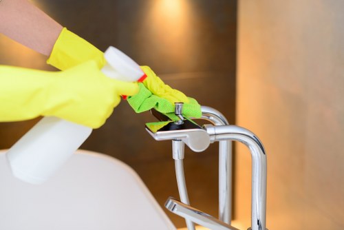 Dust removal during post-construction cleaning in SE5