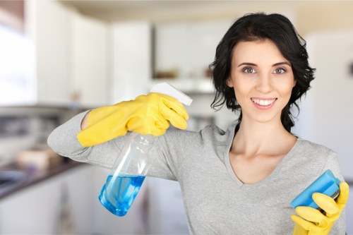 Home deep cleaning in SE5 with attention to high-traffic areas